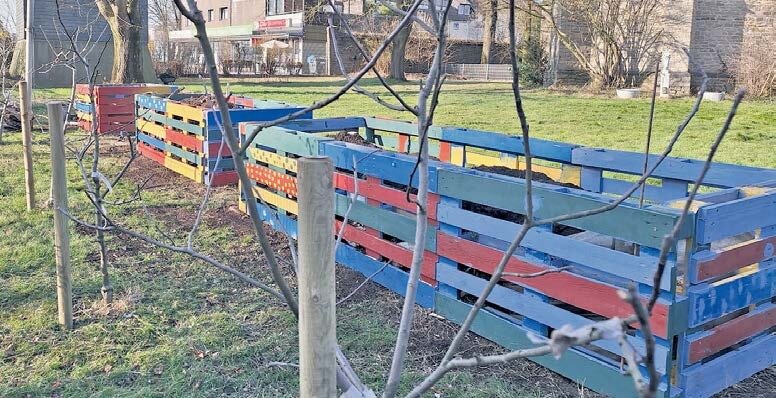 Hochbeet aus Paletten im BiCK-Projekt in Velbert